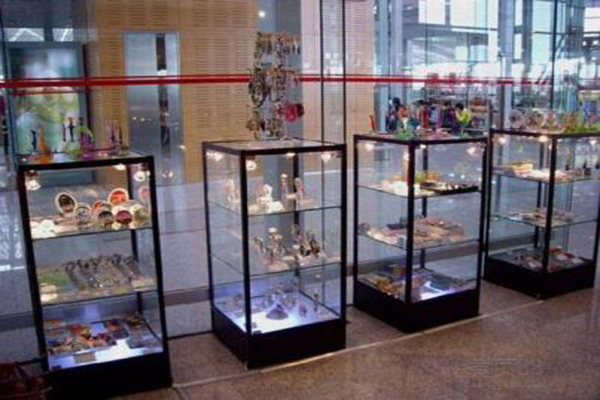 展示柜.jpg